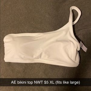 AE bikini top NWT